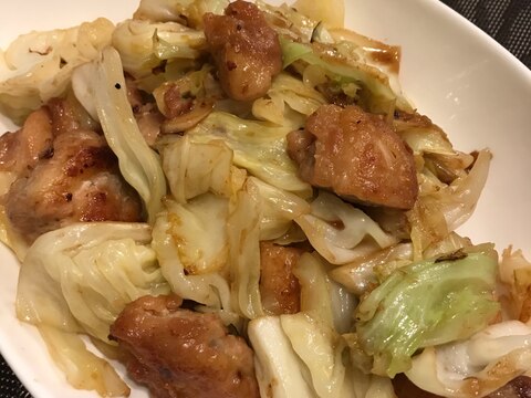 ご飯が進む！鶏肉とキャベツの炒め物（塩にんにく）